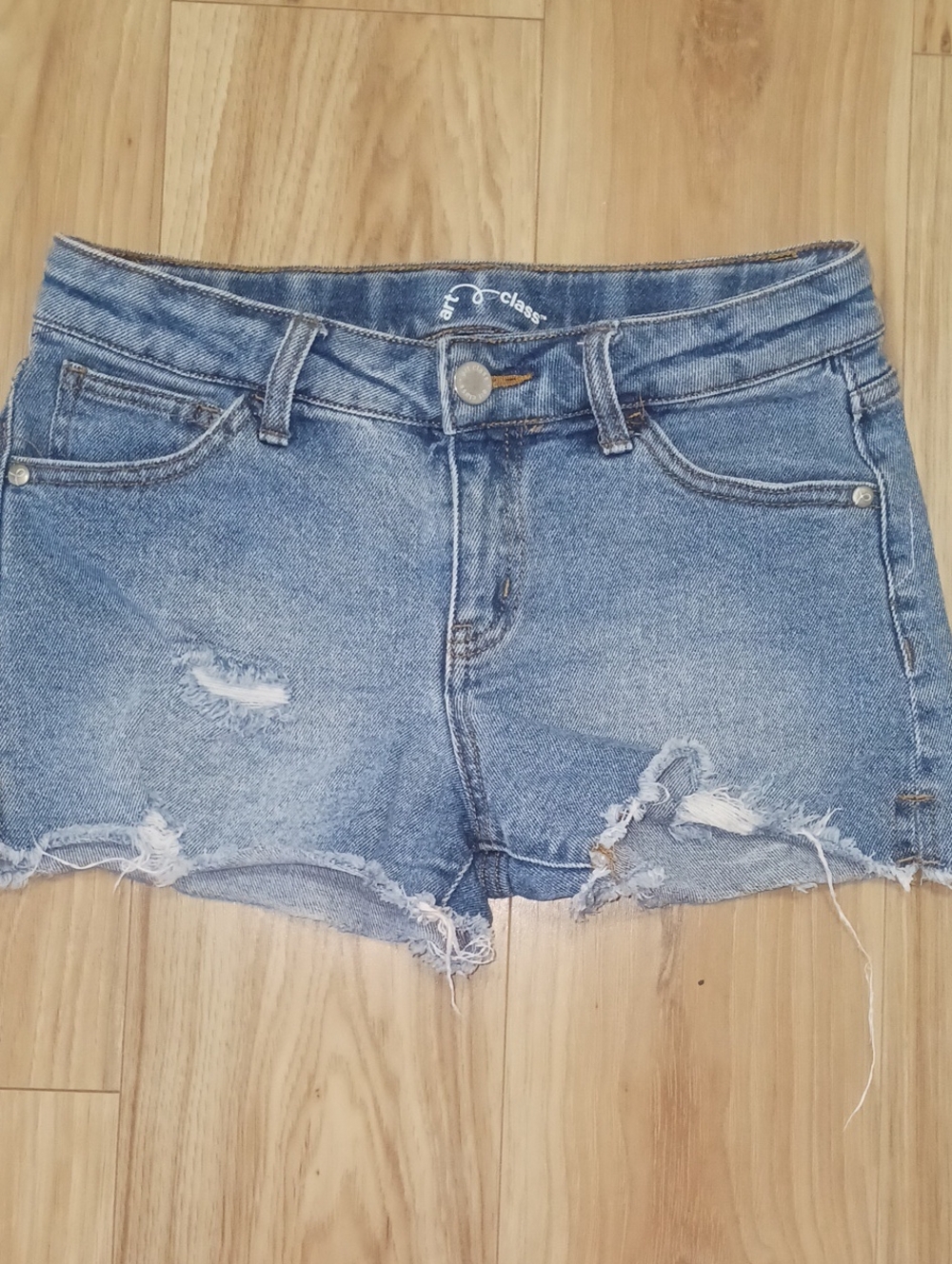 10×$13!!🔴art class Distressed Light Blue Denim Shorts